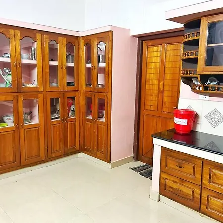 La Casa Trivandrum 4 Bhk Ac Luxury Villa At City Centre, Just 6 Kms To Airport Thiruvananthapuram Exterior photo