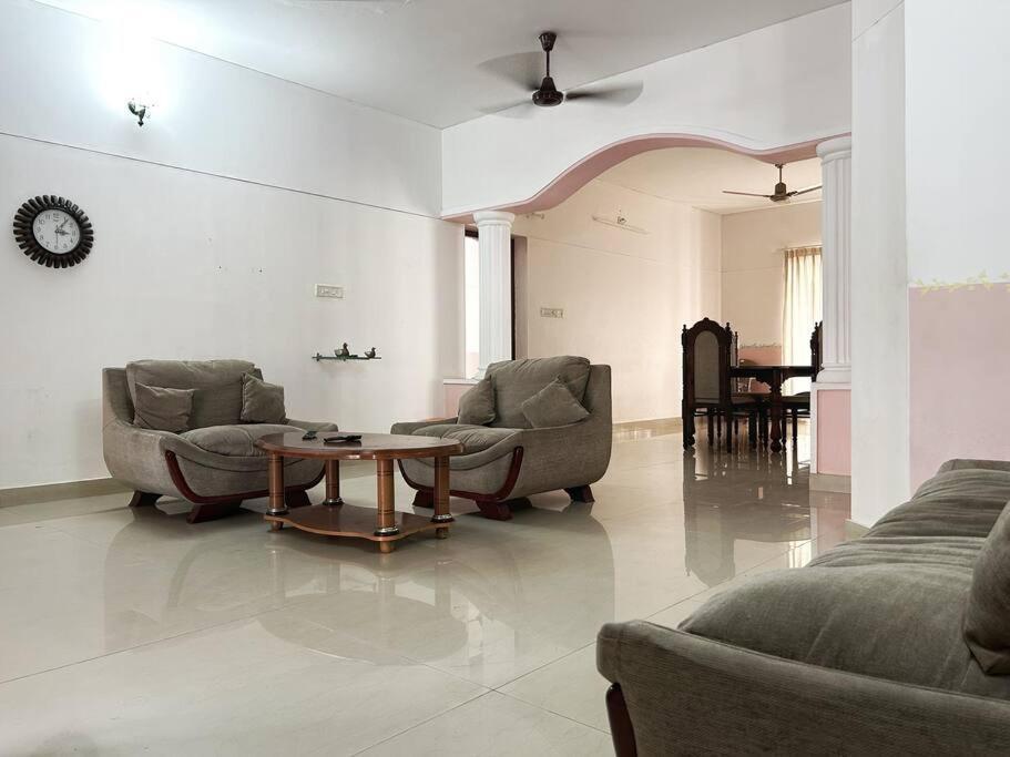 La Casa Trivandrum 4 Bhk Ac Luxury At Centre, Just 6 Kms To Airport Villa Thiruvananthapuram