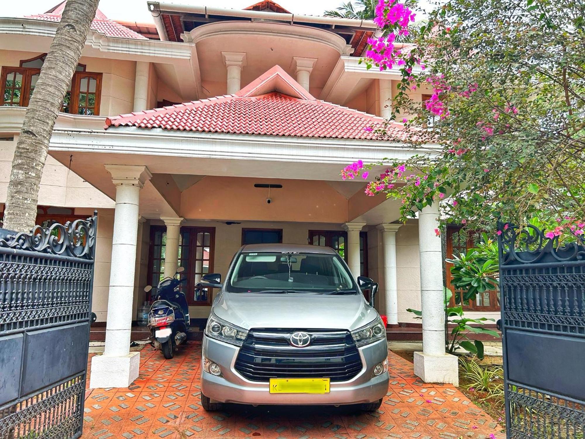 La Casa Trivandrum 4 Bhk Ac Luxury At Centre, Just 6 Kms To Airport