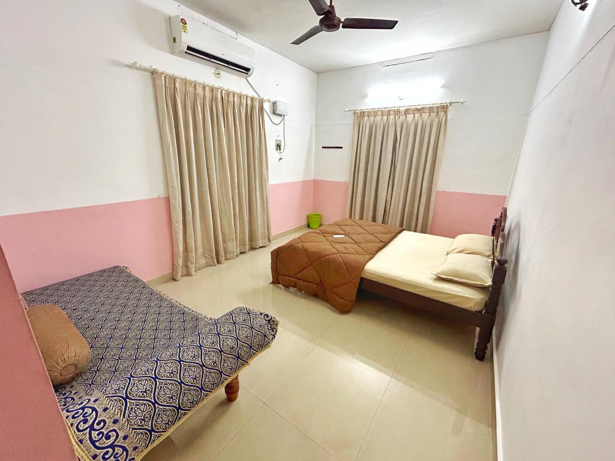 La Casa Trivandrum 4 Bhk Ac Luxury At Centre, Just 6 Kms To Airport Thiruvananthapuram