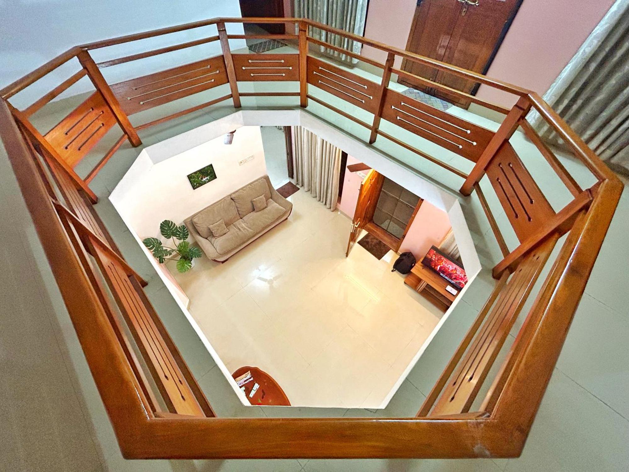 Villa La Casa Trivandrum 4 Bhk Ac Luxury At Centre, Just 6 Kms To Airport *