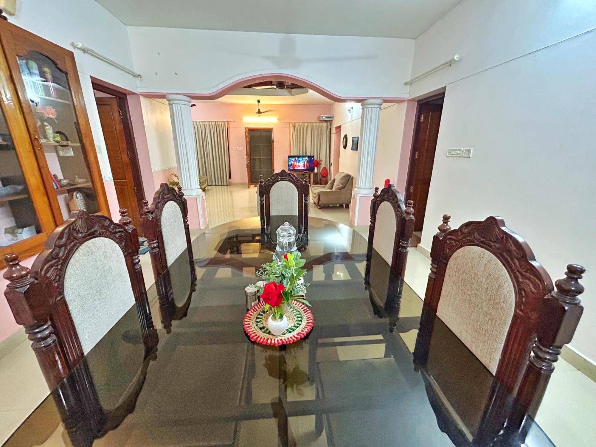 La Casa Trivandrum 4 Bhk Ac Luxury At Centre, Just 6 Kms To Airport *